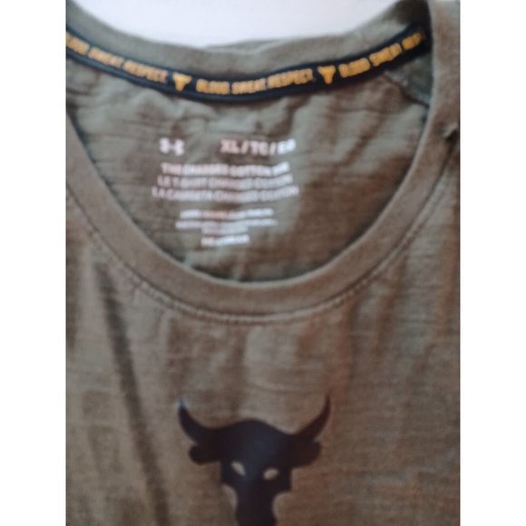 Boys Green Under Armour Tank Top Bull Head In The Center Has Holes XL - Picture 12 of 16